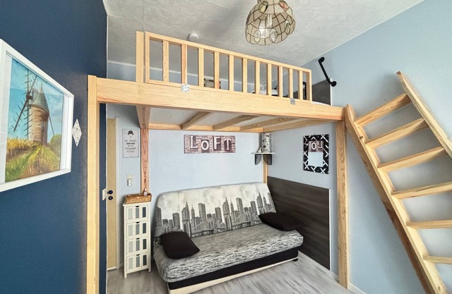 Studio Steps from Beach and Center, Sleeps 4