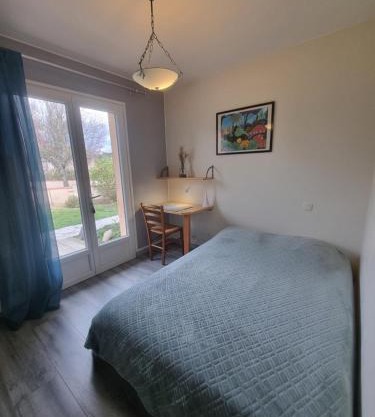 Studio T1 paisible dans villa avec bassin naturel