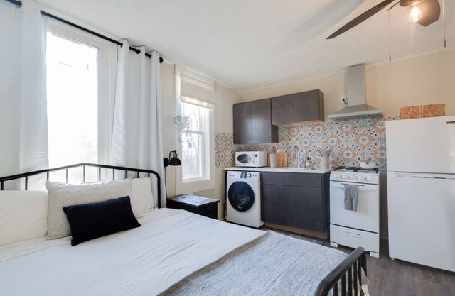 Studio + WiFi + Washing Machine