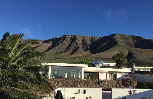 Stunning beach view, heated pool, perfect house for comfort and relaxation