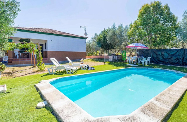 Stunning home in Arriate with WiFi