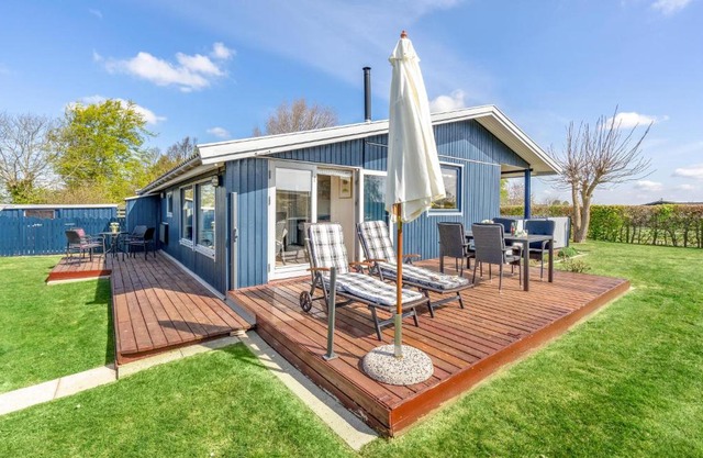 Stunning Home In Karrebæksminde