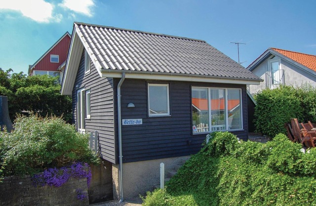 Stunning home in Sjølund with kitchen