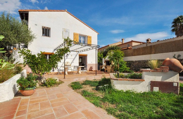 Stunning home in Sorède with Wi-Fi