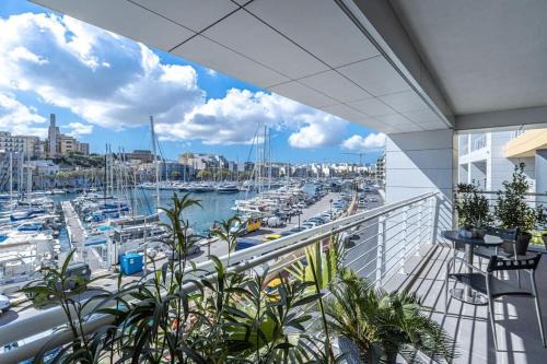 Stunning Luxury 3 Bedroom Apartment