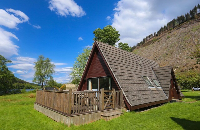 Stunning private villa for 6 guests with WIFI, TV, terrace, pets allowed and panoramic view