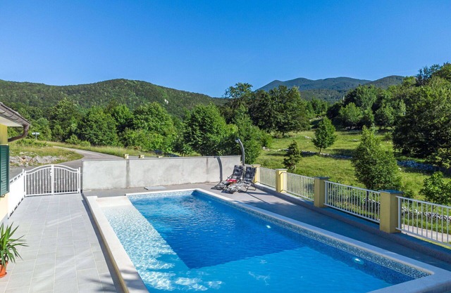 Stunning private villa for 4 guests with private pool, WIFI, TV, terrace and pets allowed