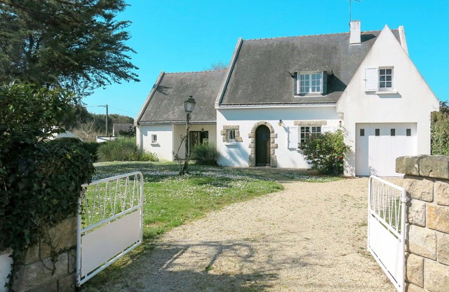 Stunning private villa for 9 guests with WIFI, TV, terrace and pets allowed