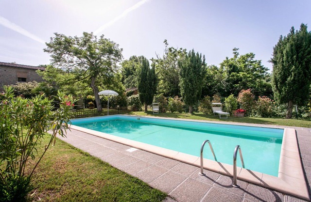 Stunning private villa for 16 people with WIFI, private pool, A/C, panoramic view and parking