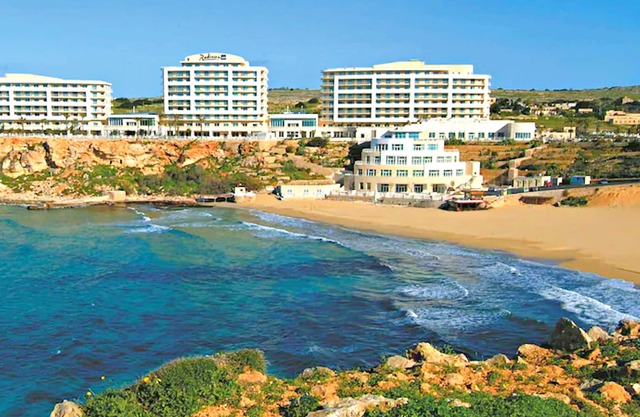 Stunning Resort on the Shores of Golden Bay Beach