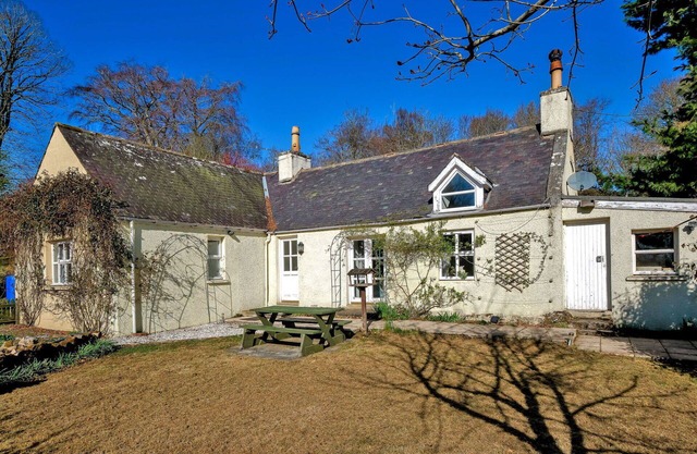 Stunning villa for 4 people with WIFI and parking