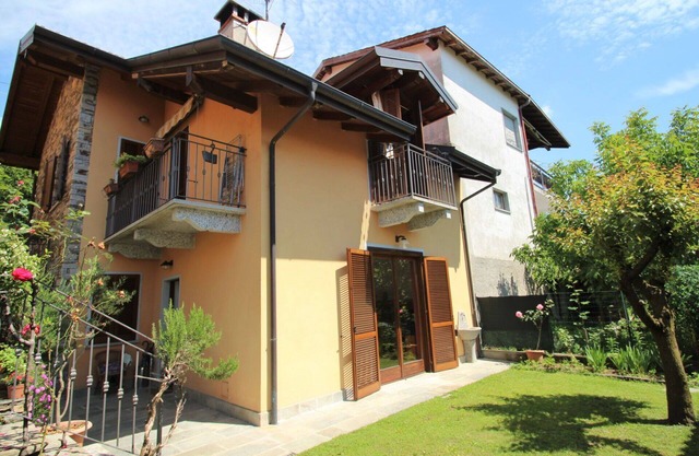 Stunning villa for 5 people with WIFI, TV and balcony