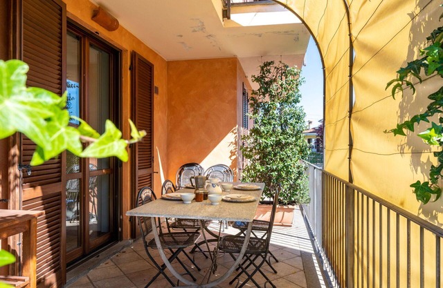 Stunning villa for 8 people with WIFI, A/C, hot tub, private pool, TV and terrace