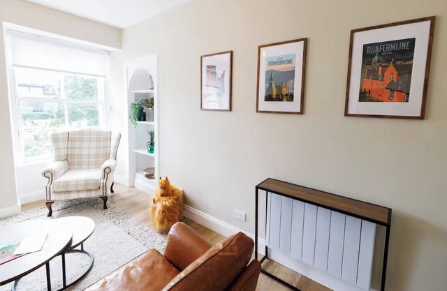 Stylish 2-Bed Apartment in the Heritage Quarter