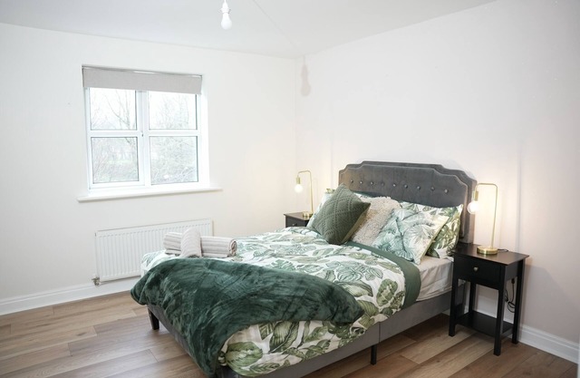 Stylish 2 Bed Derby Flatn
