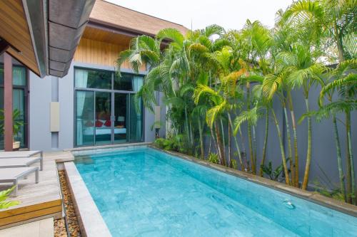 Stylish 3BR Pool Villa Onyx H4, Gated Residence, Near Rawai & Naiharn Beach