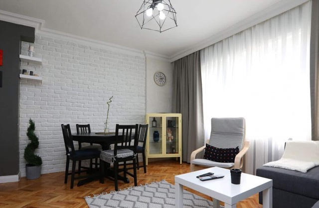 Stylish and Central Flat in Kadikoy