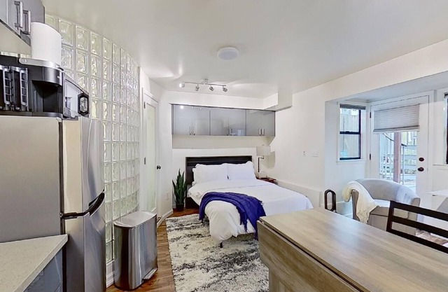 Stylish and Comfortable Studio Garden in Lower Pacific Heights