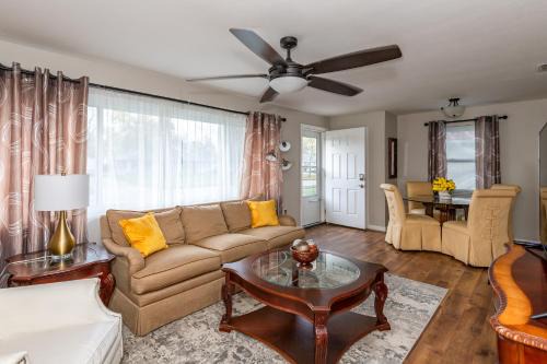 Stylish & Cozy 2br Home Great Location & Comfort