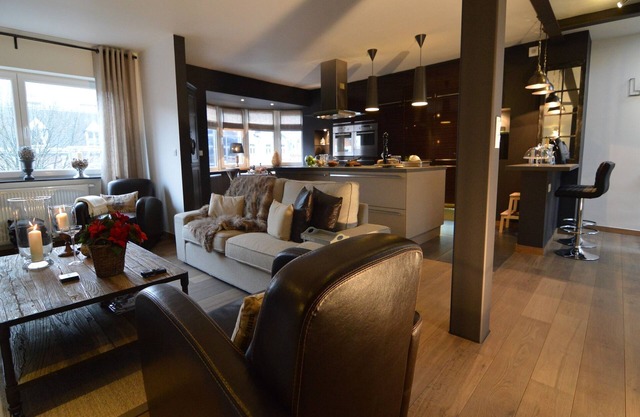 Stylish Escape with Terrace