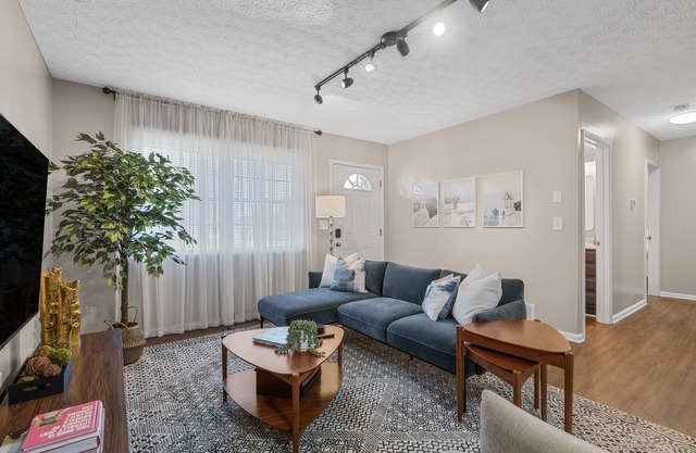 Stylish Family Escape with Game Room Close to Columbus Hotspots