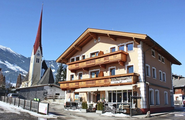 Stylish Flats in Uderns near Ski Lifts