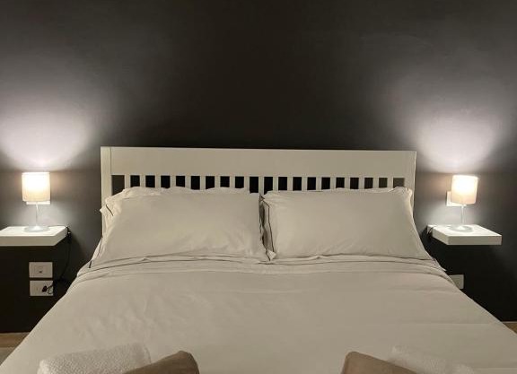 SUITE 22