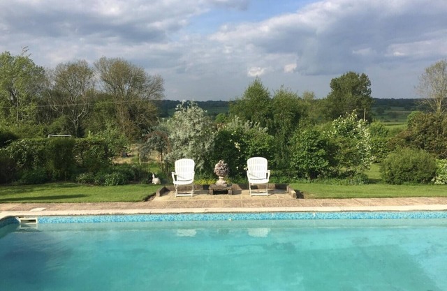 Suite Overlooking Beautiful Wealden Countryside, Swimming Pool. (See offers)