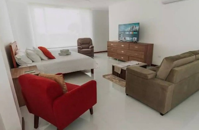 Suite w/Kitchenette and Living Roomn