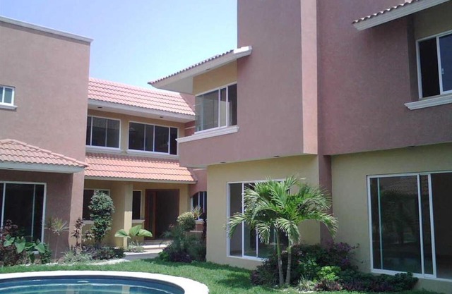 Suites El Conchal I