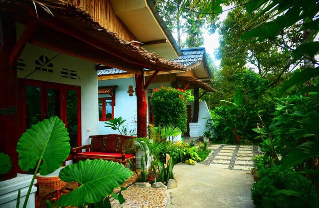 Sumatra Orangutan Discovery Villa