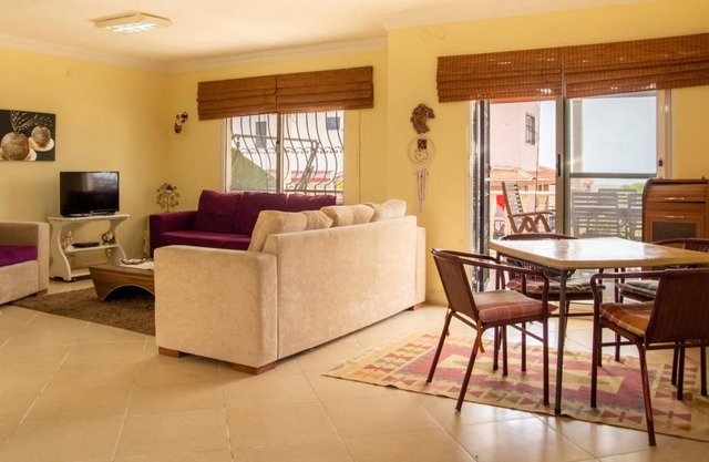 Summer House with Garden and Nature View in Cesme