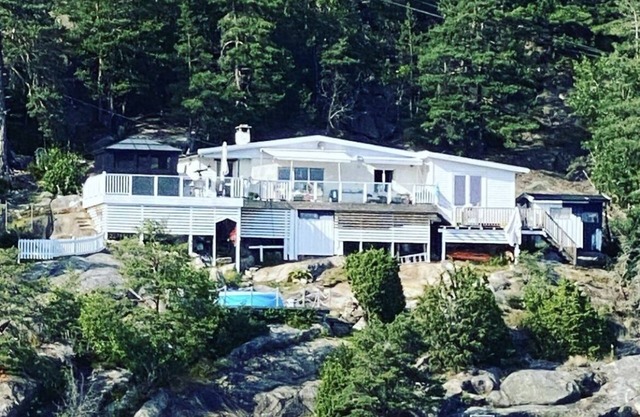 Summerhouse with a private beach