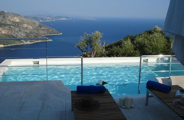 Sunkiss Private Retreat Cottage With Pool