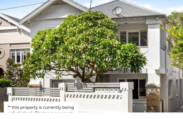 Sunny 1-Bedroom Apartment in Tamarama