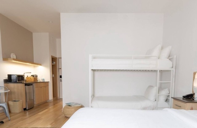 Sunny Beachside Suite Near Pier Village & Boardwalk Dining Spots