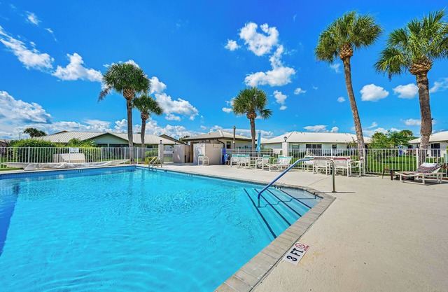 Sunny Canal-View Villa w/Lanai in Sebring!