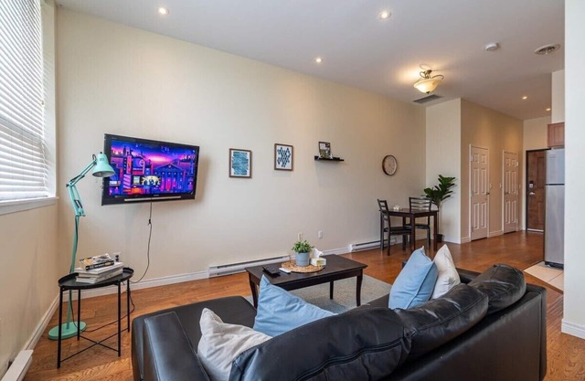 Sunny Downtown Loft with AC
