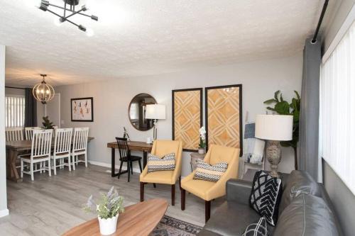 Sunny Ranch - Newly Remodeled