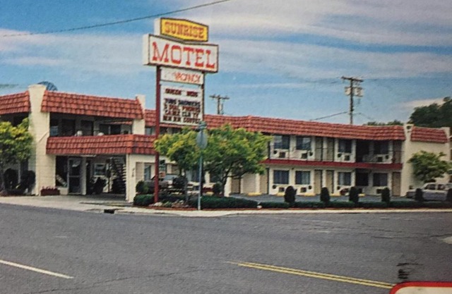 Sunrise Motel