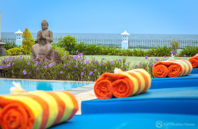 ☀Sunset☀ Beachfront Dreamvilla Lovina with pool