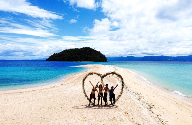 Sunset Cove Beach & Dive Resort