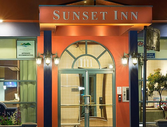 Sunset Inn and Suites
