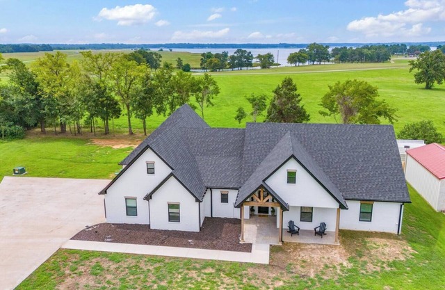 Sunset Shores Lake House - 4 BR