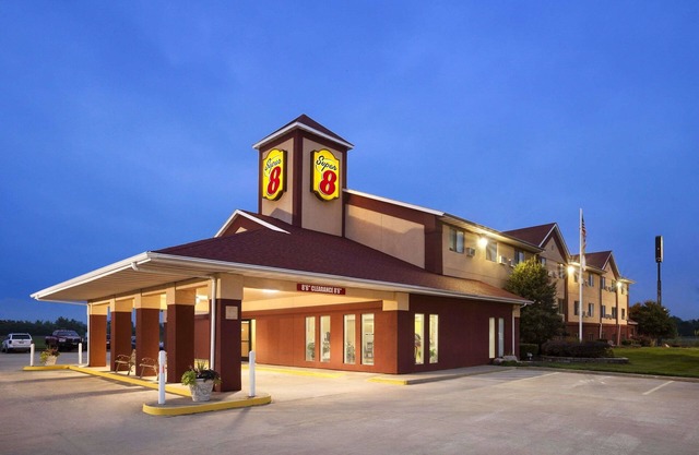 Super 8 by Wyndham Salem