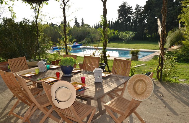SUPERB 18th MAS of 300m2, landscaped garden of 7,500m2 and swimming pool (12x8)