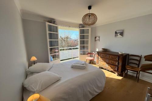 Superb apartment full of charm with terrace 2ch 5min from the lighthouse