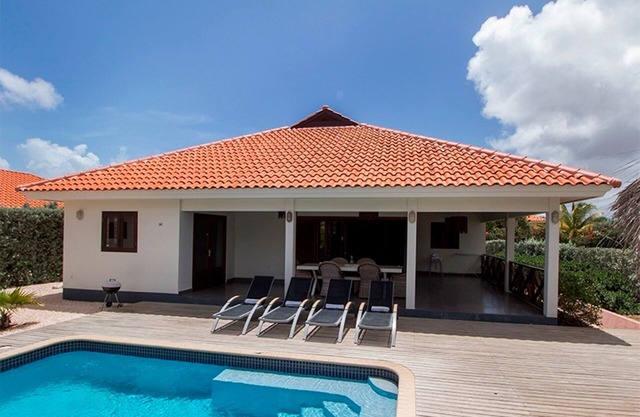 Superb villa with private pool.