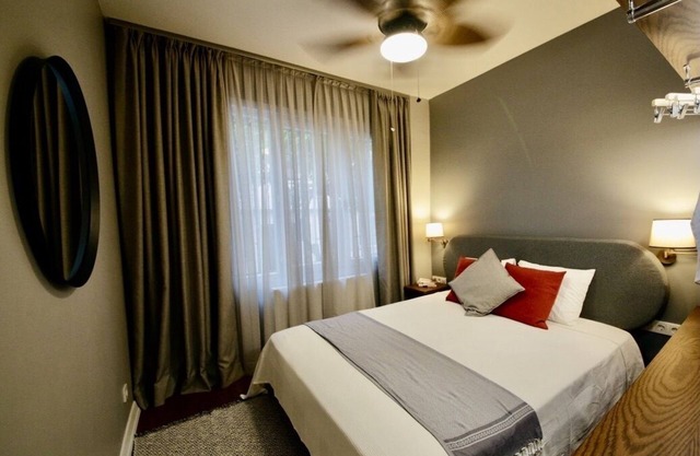 Superior refurbished flat in the heart of Istanbul