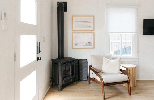 Surf Vibes|California Cool design | Close to beach